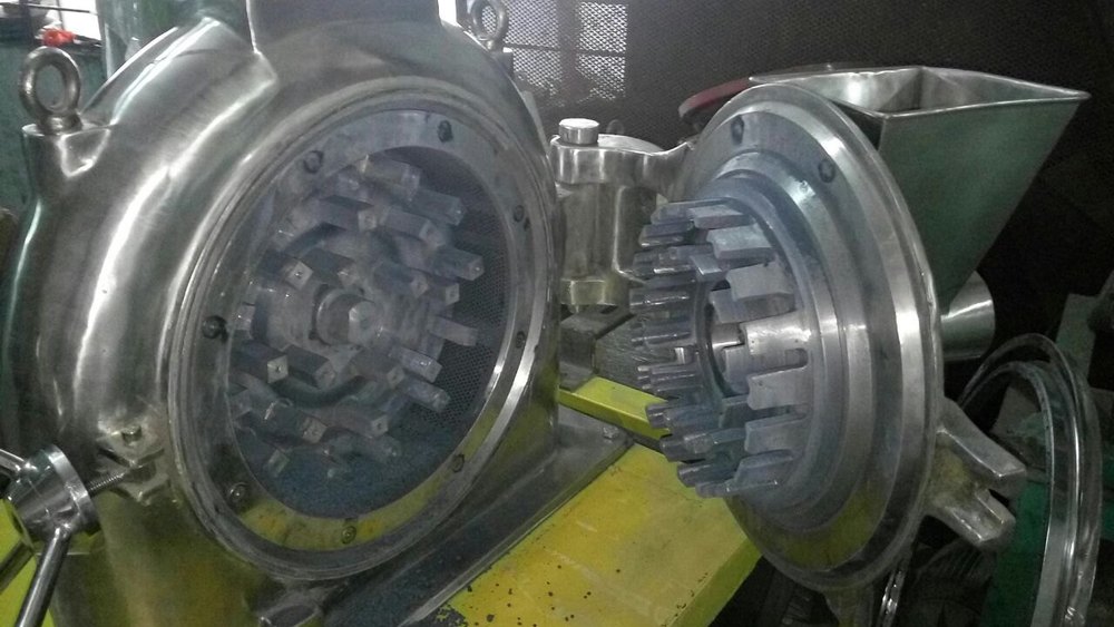 Mild Steel Coconut Pin Mill