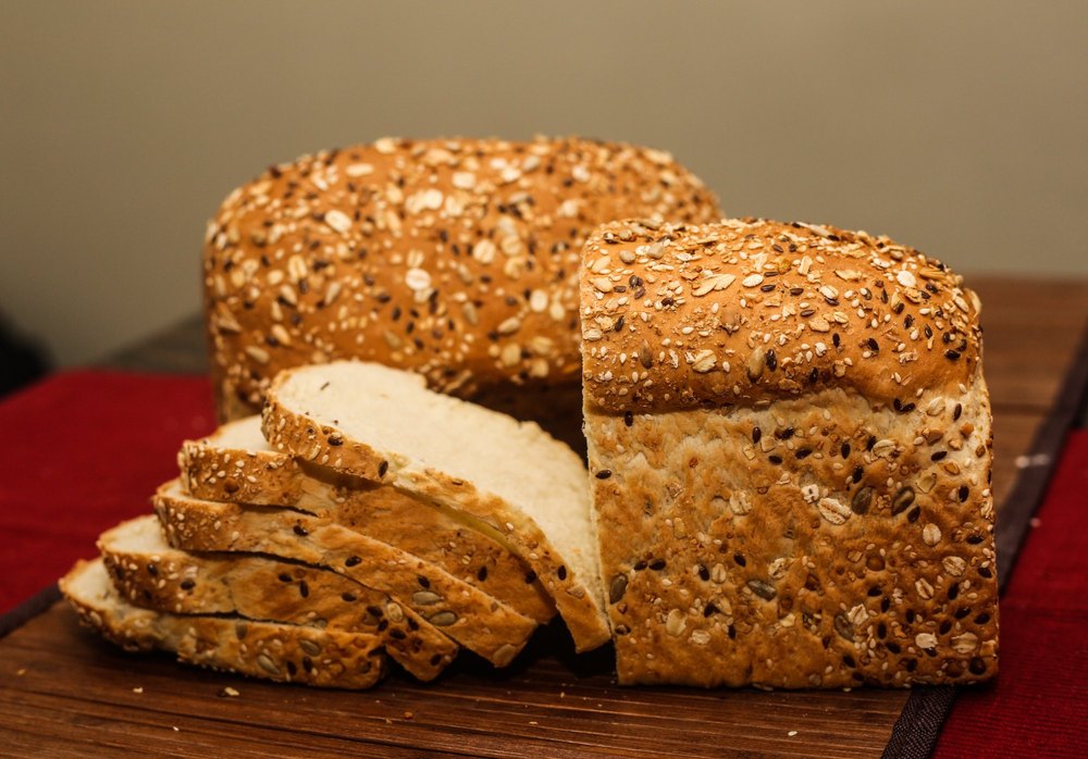 Multigrain Whole Wheat Sesame Bread, For Bakery, Packaging Size: 400gm