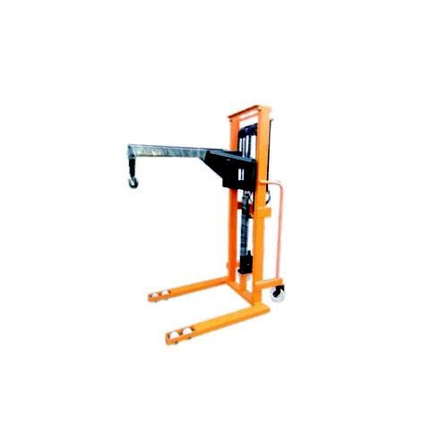 Battery Operated Hook Stacker, For Goods Lifting, Lifting Capacity: upto 1000 Kg