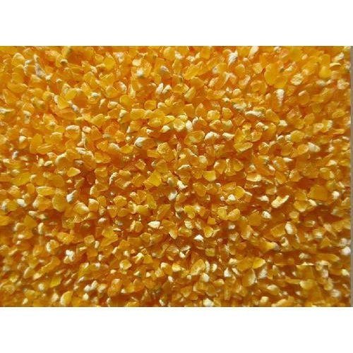 Dried Yellow Crushed Maize Seed, 8%, Packaging Size: 25kg