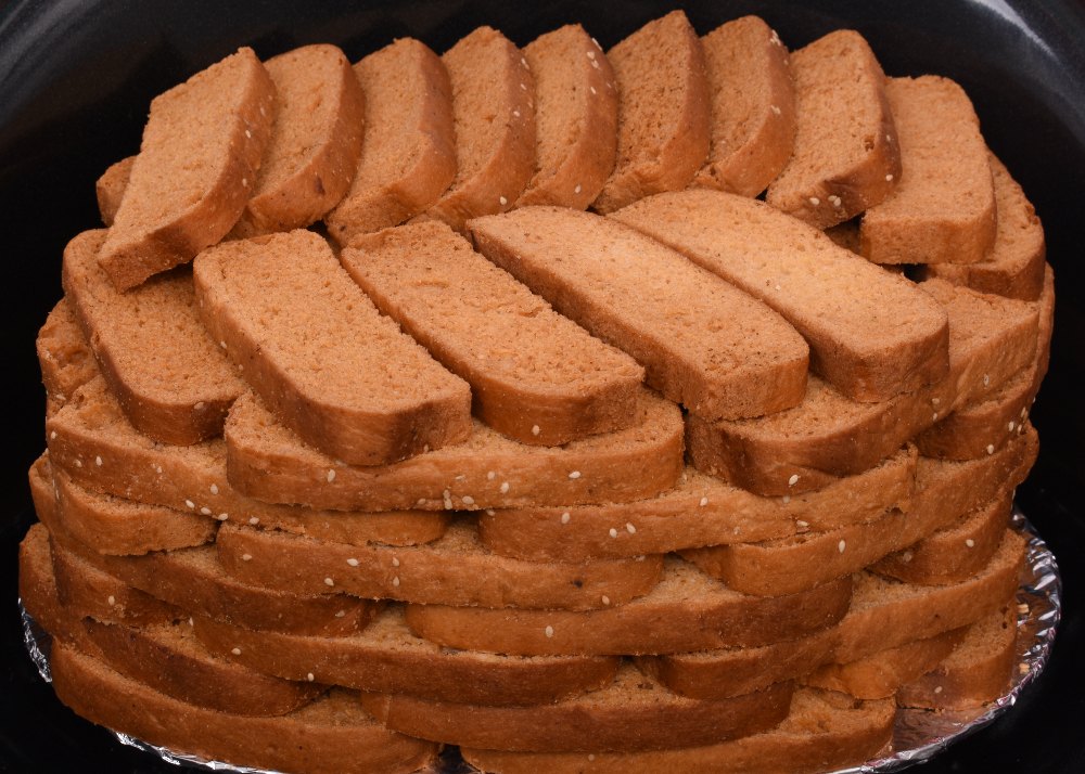 Cardamom Suji Rusk