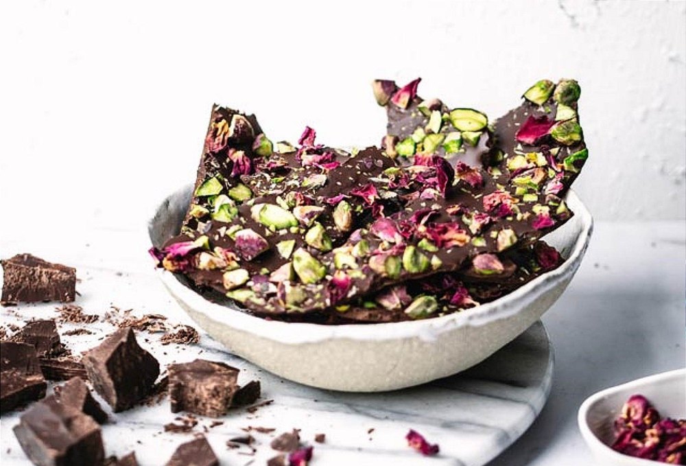 Brown Rose & pistachio chocolate bark
