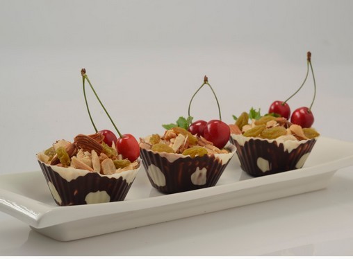 Star Nuts Chocolate Cups
