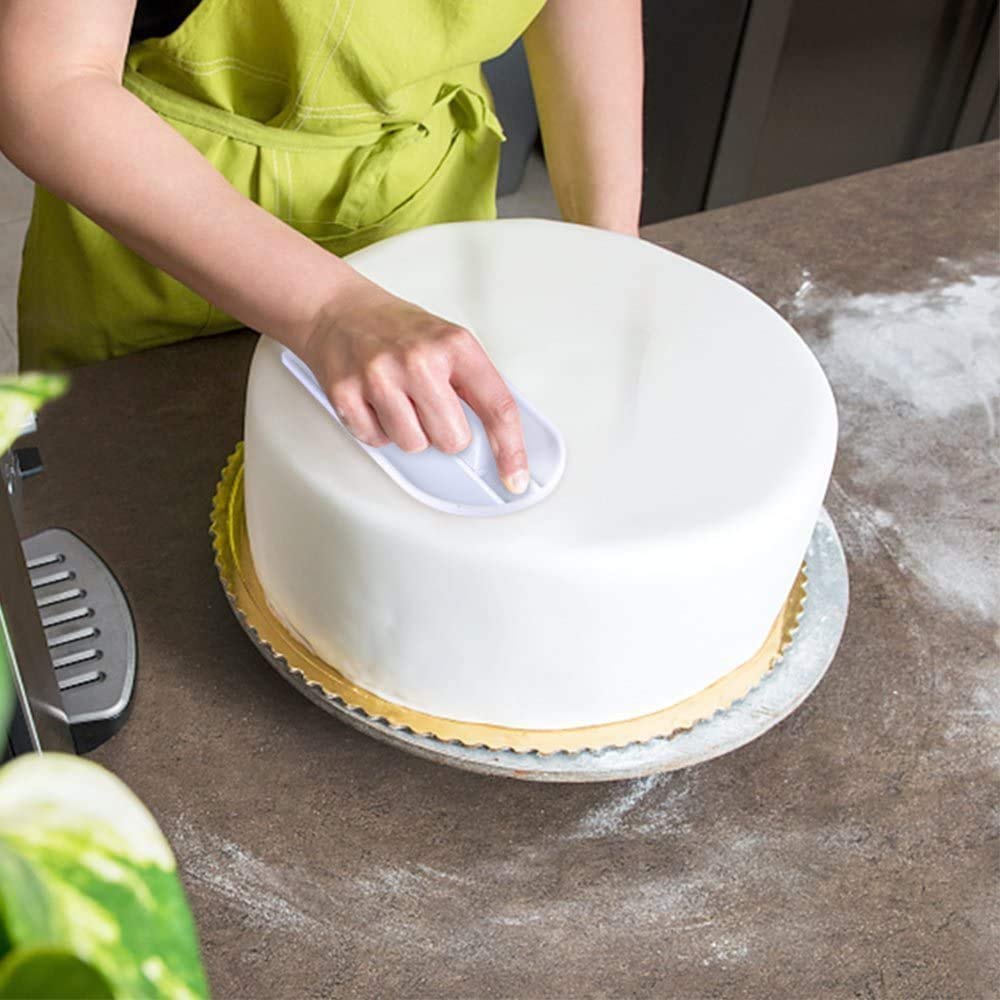 White Rectangular Plastic Cake Smoother