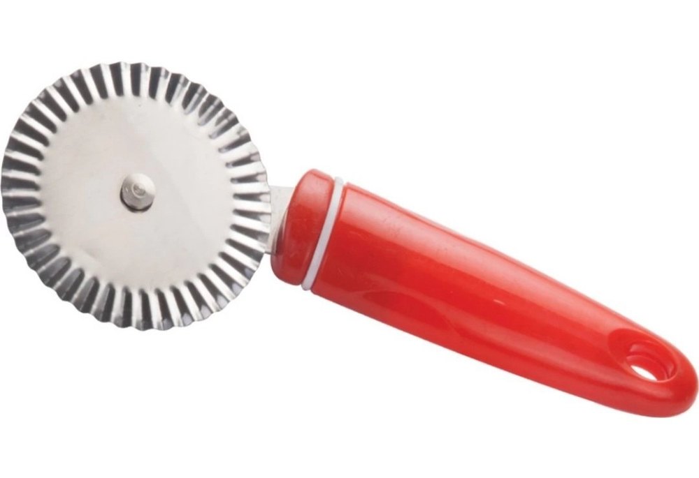 Red (Base) Round Plastic Pastry Cutter, For Cake, Size: 6 Inch(l)