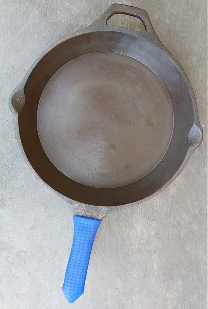 Handle Skillet