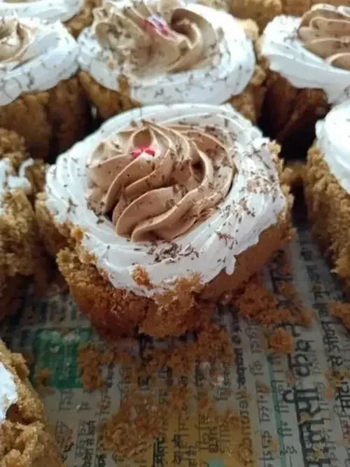 White Pineapple Chocolate Pastry