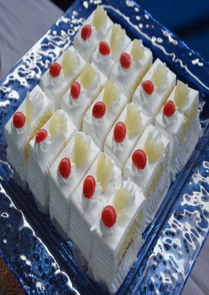 Wanors Pineapple Pastries