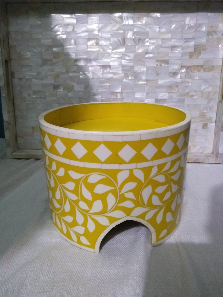 Resin With Mdf Yellow Mother Of pearl Round Cake Serving Tray, For Restaurant, Size: 12*12*6 Inches