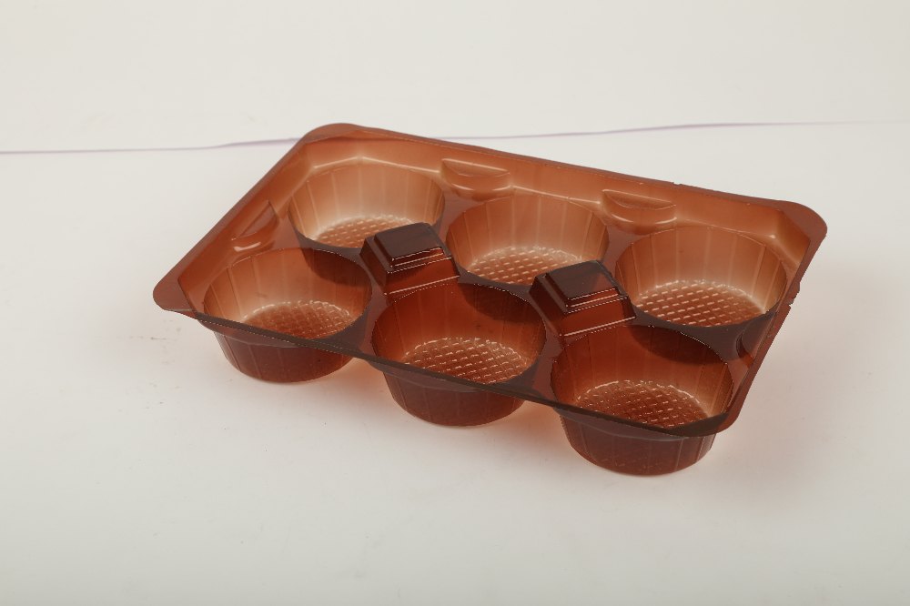 Rectangular 6 Piece Brown Plastic Cake Tray, Packaging Type: Box, Thickness: 1-5mm