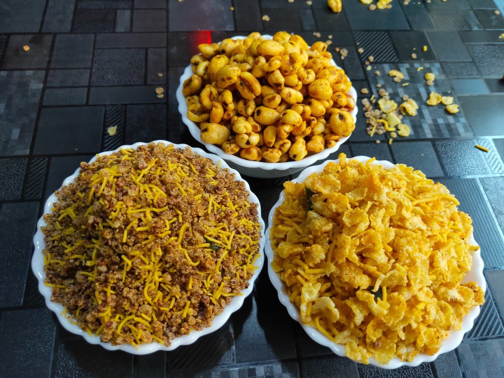 Diwali Namkeen, Packaging Size: 1 KG