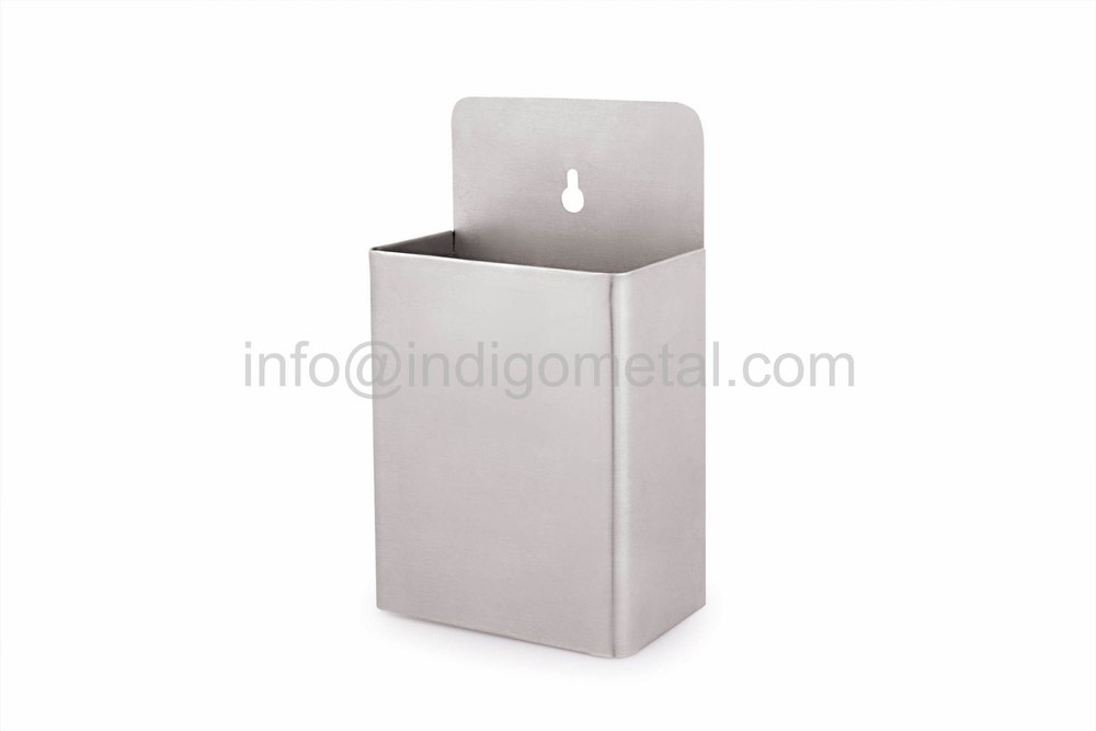 BOTTLE CAP CATCHER - STAINLESS STEEL