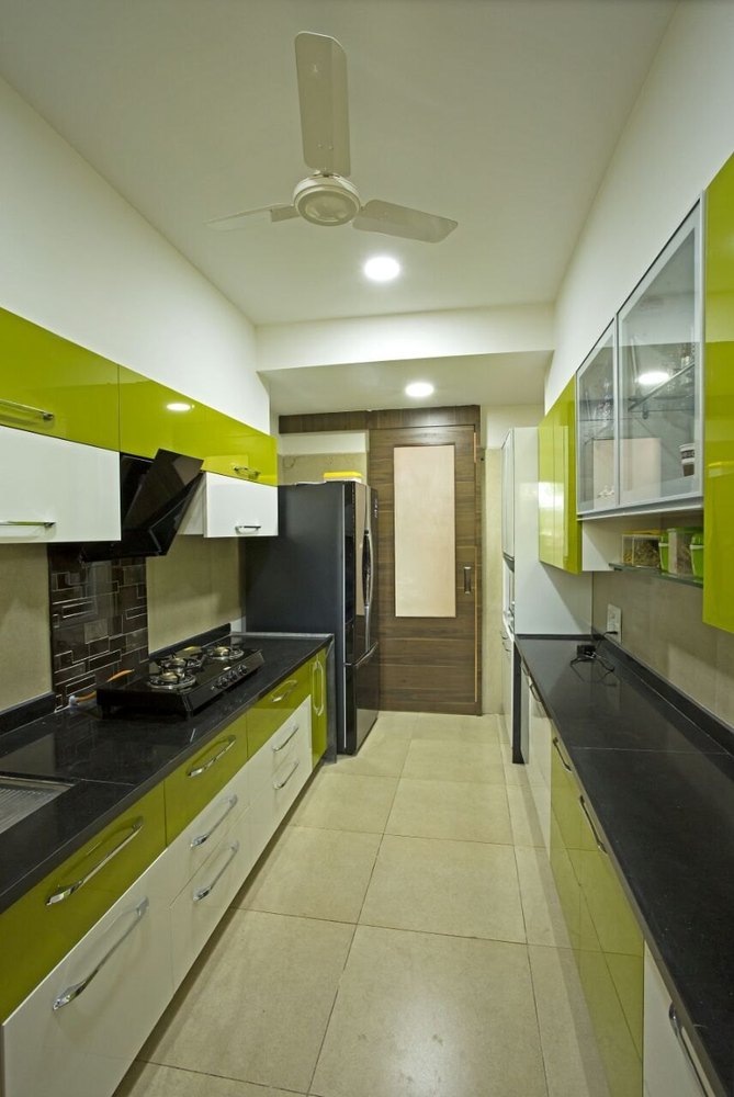 L Shape Material: Plywood Parallel Wooden Modular Kitchen, Mount type: Wall mounted