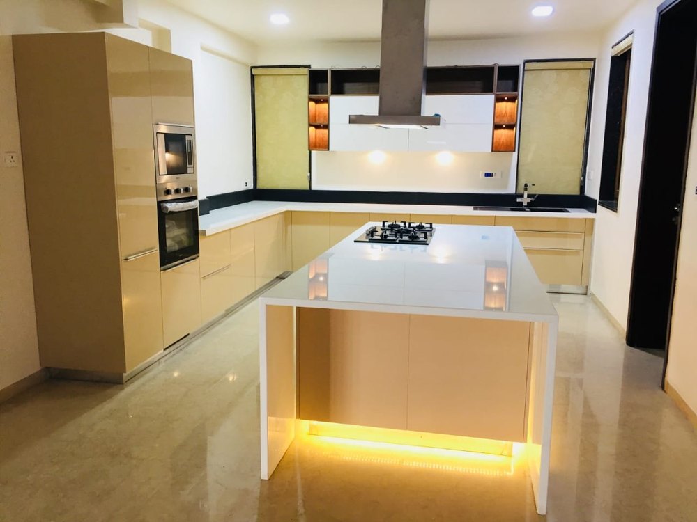 Modern Residential Modular Kitchen