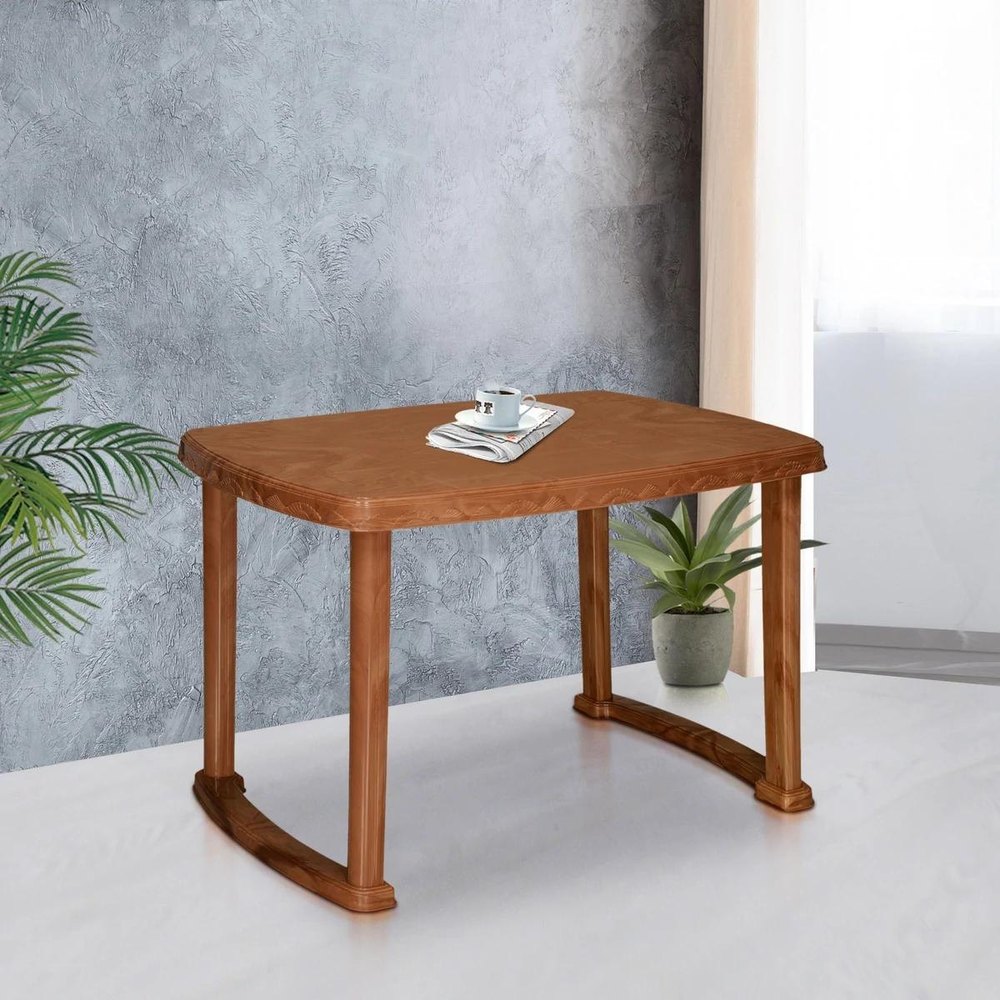 Plastic Dining Table
