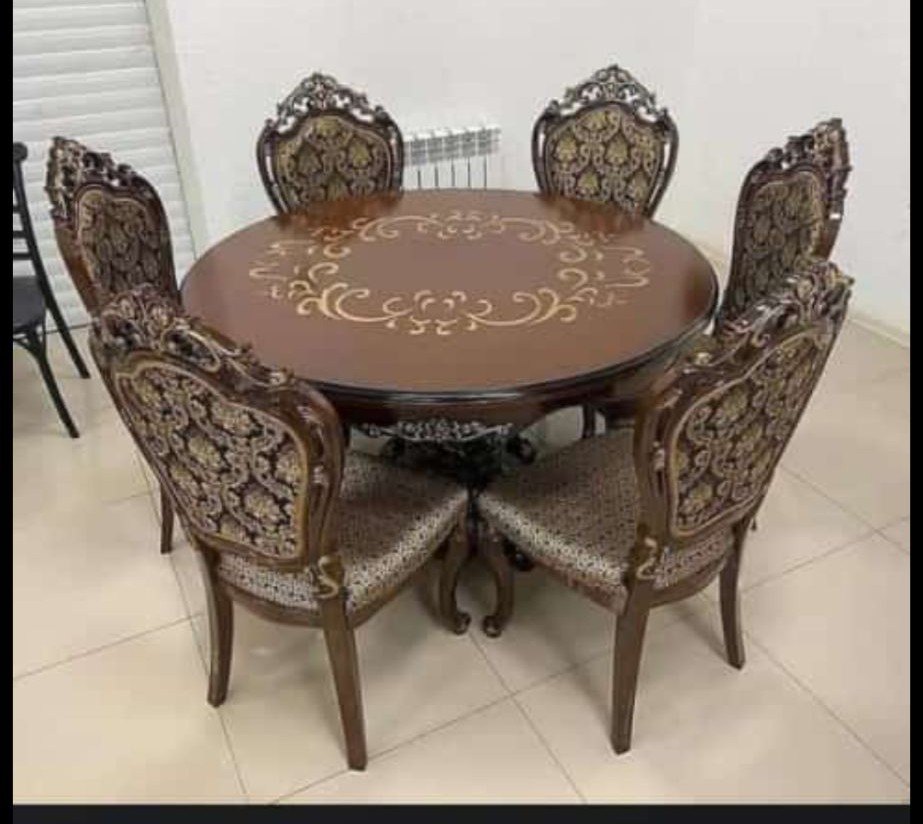 Wooden Round Dining Table 6 Seater