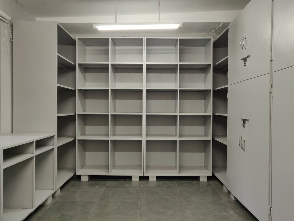 MKE Double Door Metal Storage Cabinet, For Office, Size/Dimension: 3\'x2\'8.5\' Feet
