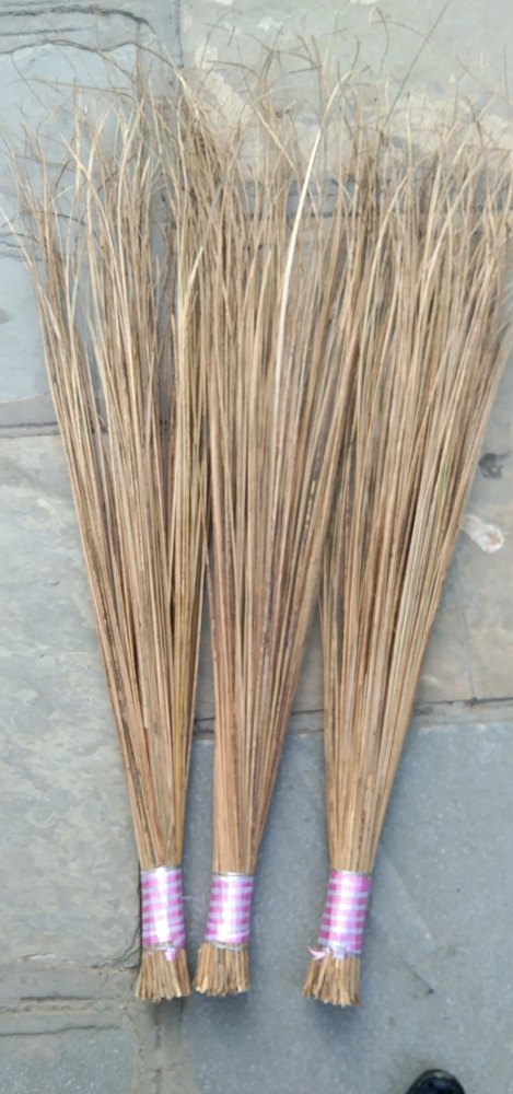 Long Stick Bamboo Broom Phankha Jhadhu, For Cleaning, Packaging Type: Packet