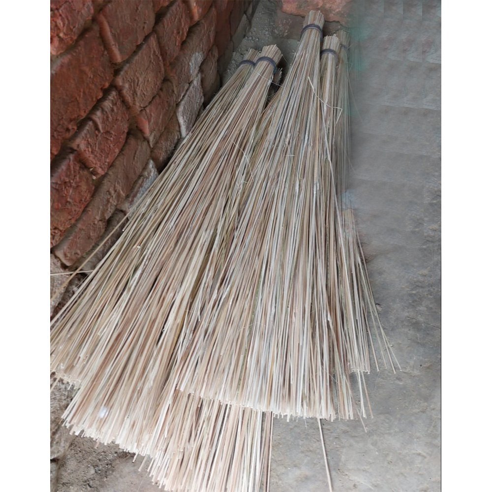 Brown Grass Bamboo Broom, For Cleaning, Size: 20inch(L)