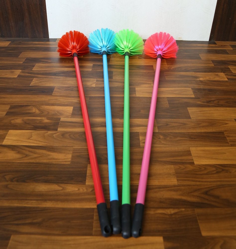 Cobweb Stick With Brush