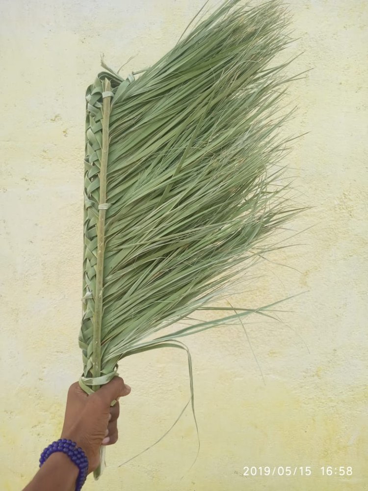 Short Handle Khajur Grass Hand Broom