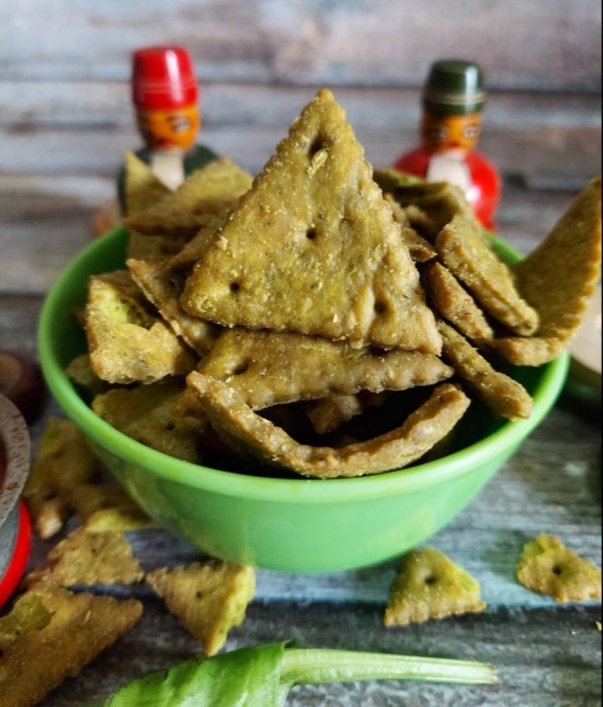 Whole Wheat Roasted Palakh Puri