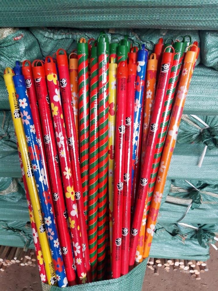 Pvc Coated Wooden Mop Stick 4 Feet, For Home, Packaging Type: Bundle