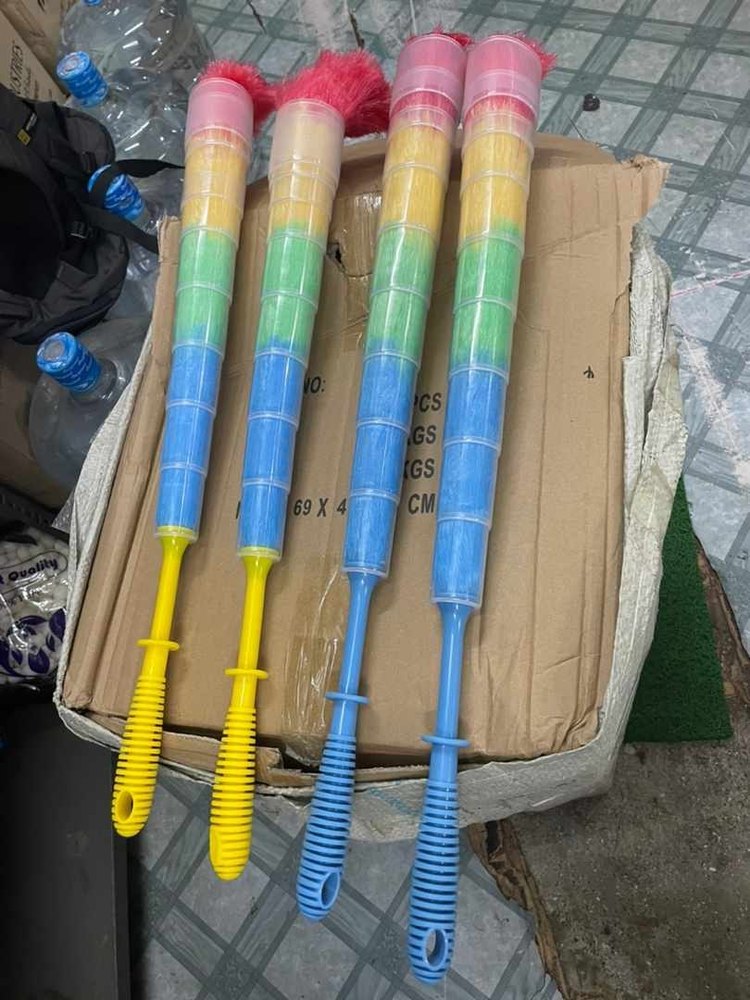 Feather Duster With Cap