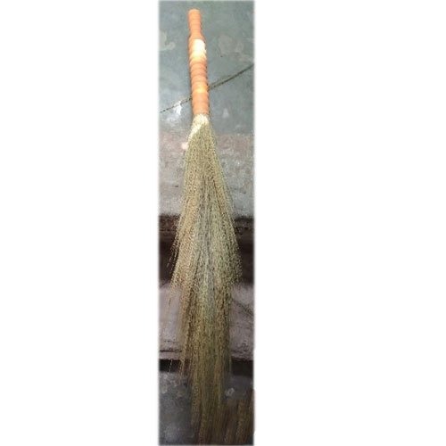 Grass And Plastic Dust Remover Brooms, Packaging Type: PP Packet, Size: 3 Ft