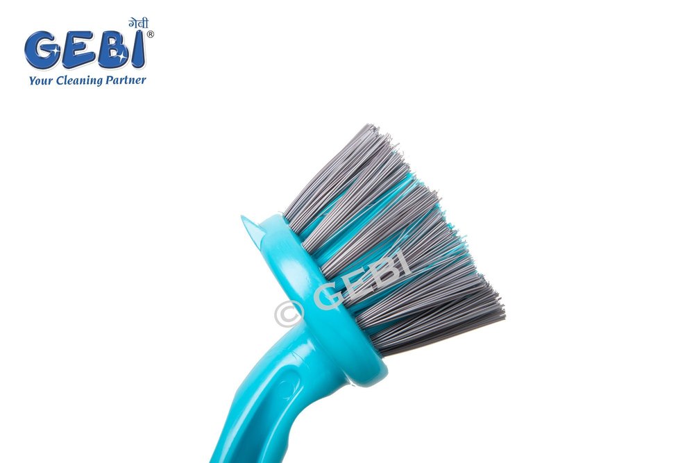 Plastic Gebi Classy Brush, Size: 5 X 17.5 cm, Packaging Type: Carton