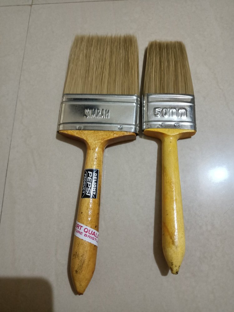 Soft Brownish Brush, For Hand moulding, Size: 2&3