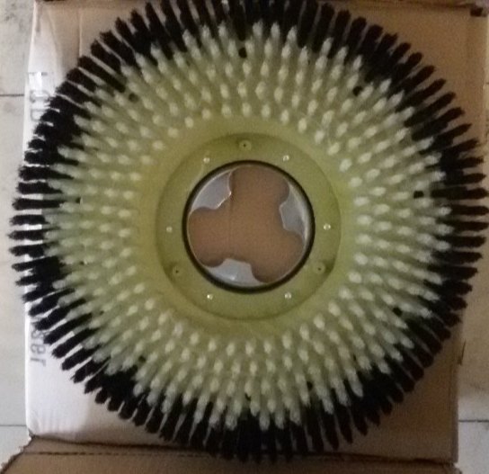 Single Disc Machine Carpet Brush / Soft Brush, Size: 17