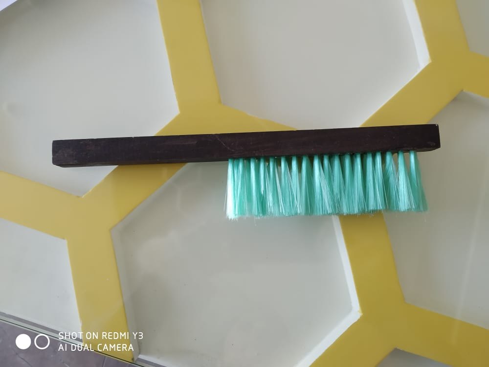 Beekeeping Brush (Plastic)