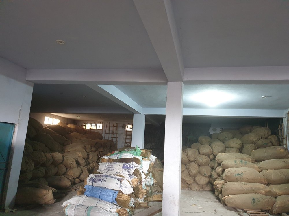 Green bamboo Grass Broom Raw Materials, For Cleaning, Packaging Size: Bundle