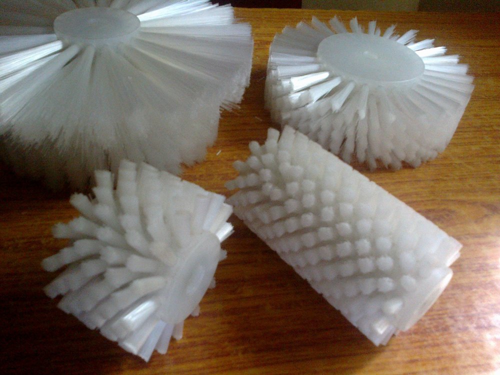 White Plastic Glass Cleaning Roller Brushes