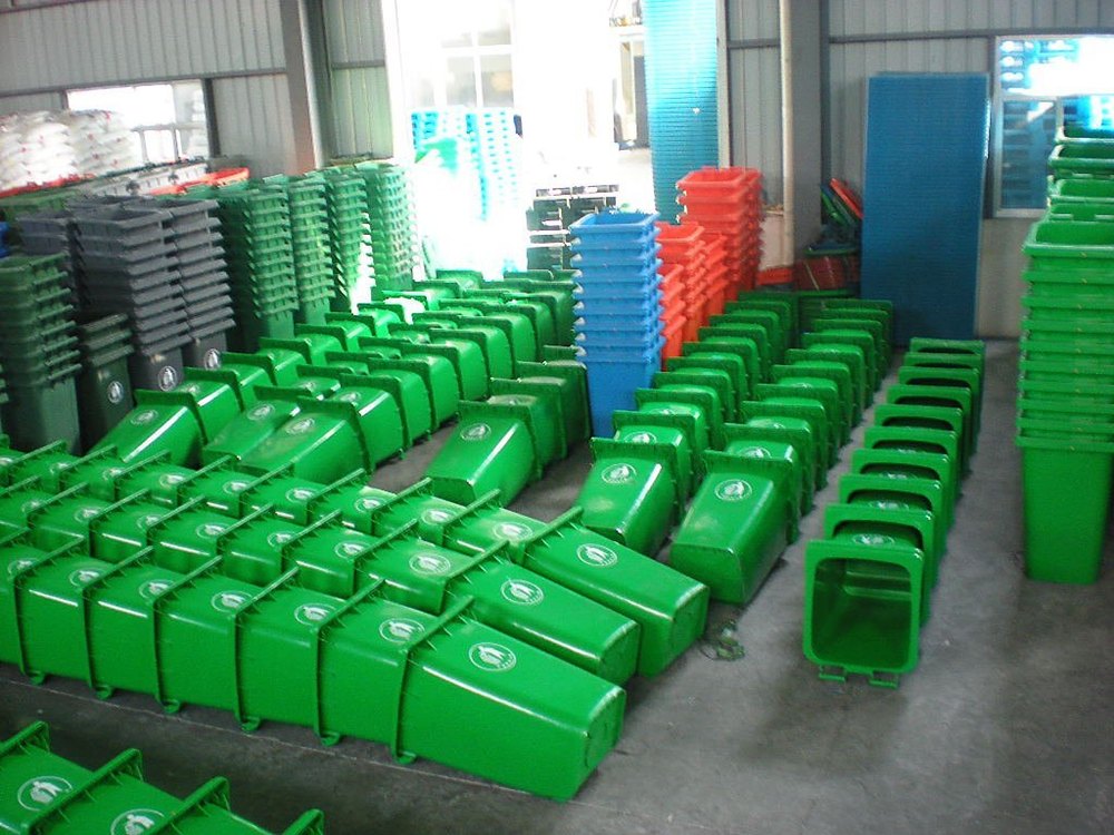 Plastic Garbage Bins