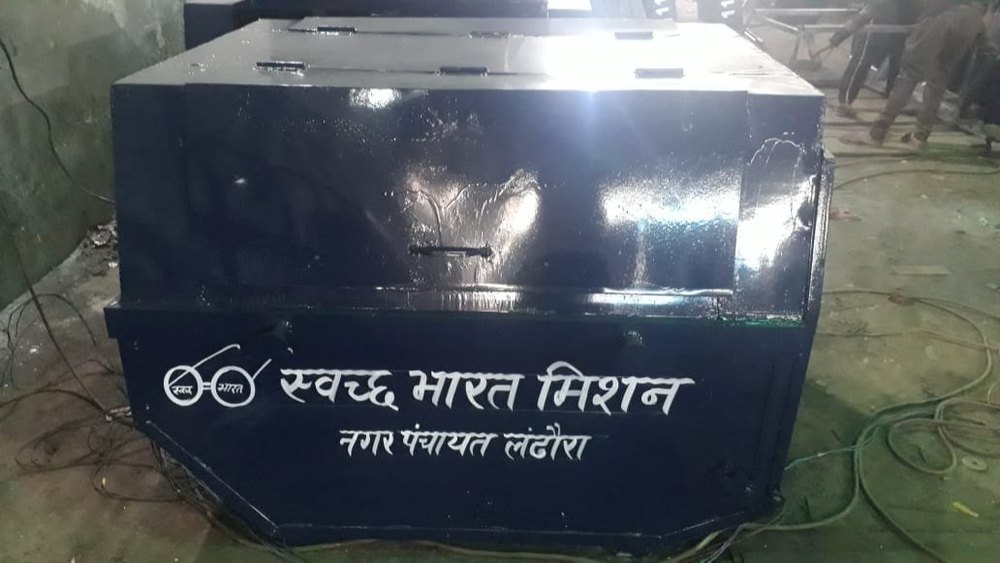 Plastic Garbage Container