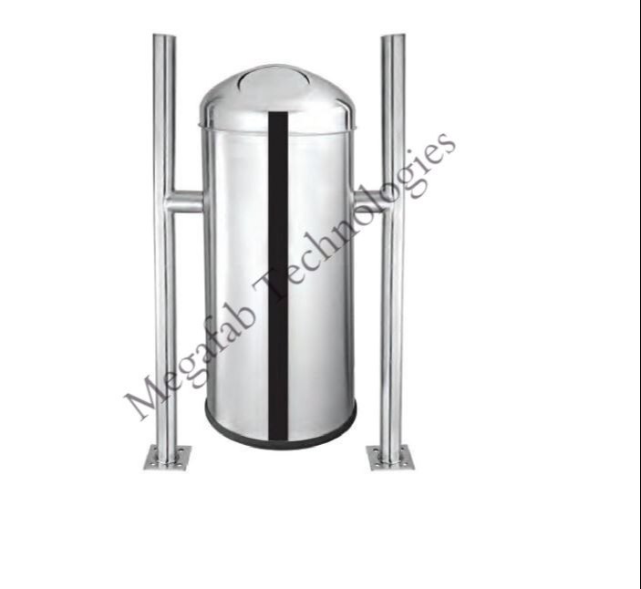Pole Mounted Push Type Cylindrical Dustbin, Material Grade: SS302, Capacity: 80 Liters