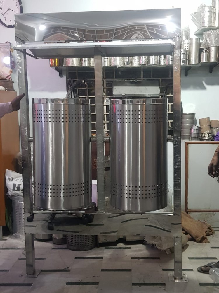 Dustbin with stand, Size: 30 Liters To 150 Liters