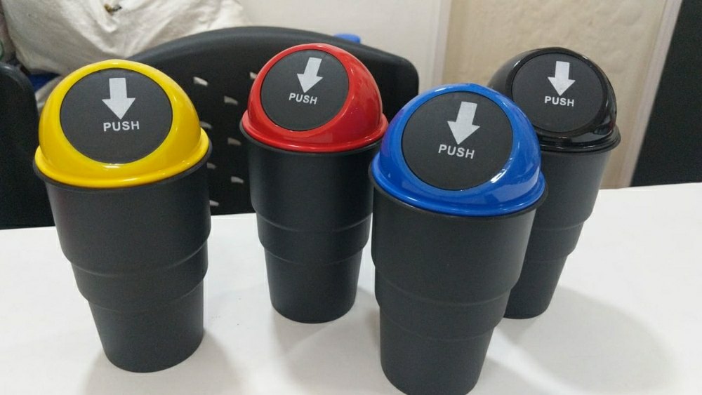 Plastic Dustbin For Car