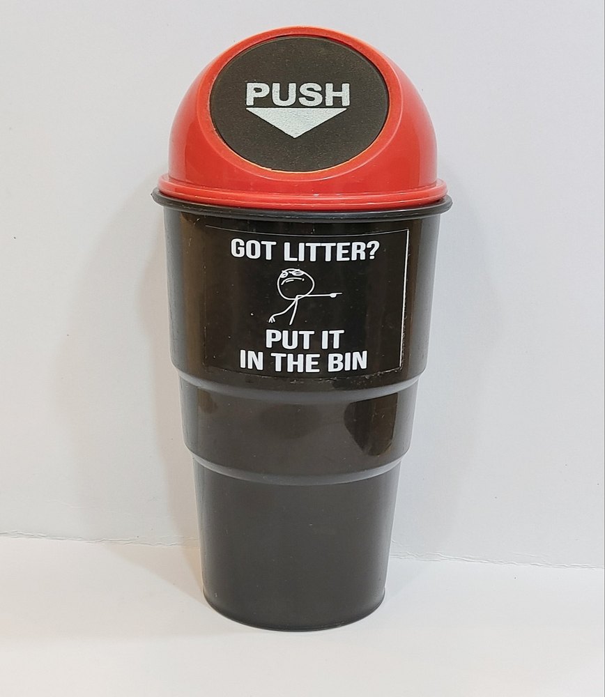 Black, Red HDPE 500ml Car Trash Bin