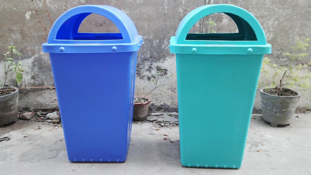 Plastic Corporate Office Garbage Dustbin, Size: 60 - 110L