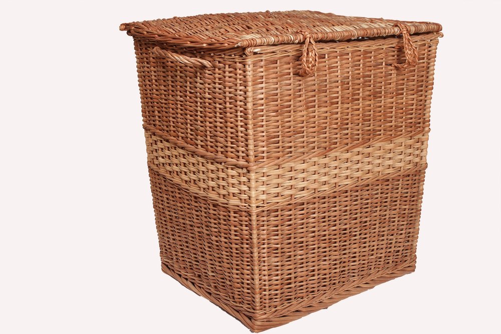Brown Wicker Laundry Basket, Size: 20 X 14 X 19 Inch(w X D X H)