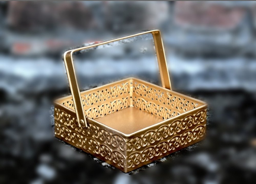 Square Golden Gift Metal Basket, For Gifting, Size: 6.5*6.5*2.5 Inches