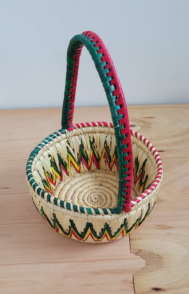 Natural Mix Round Moonj Grass Handmade Hamper Basket With Handle, Size/Dimension: 6.5 Diameter, 200