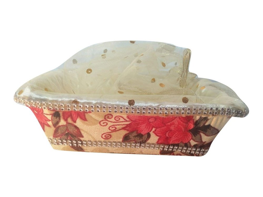 Cream Base Rectangular Gift Packaging Basket, Capacity: 3 Kg