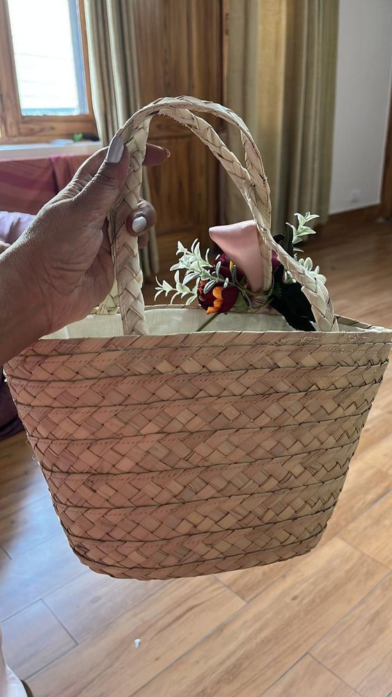 Multicolor Plam leaf basket, For Home, Size: Medium