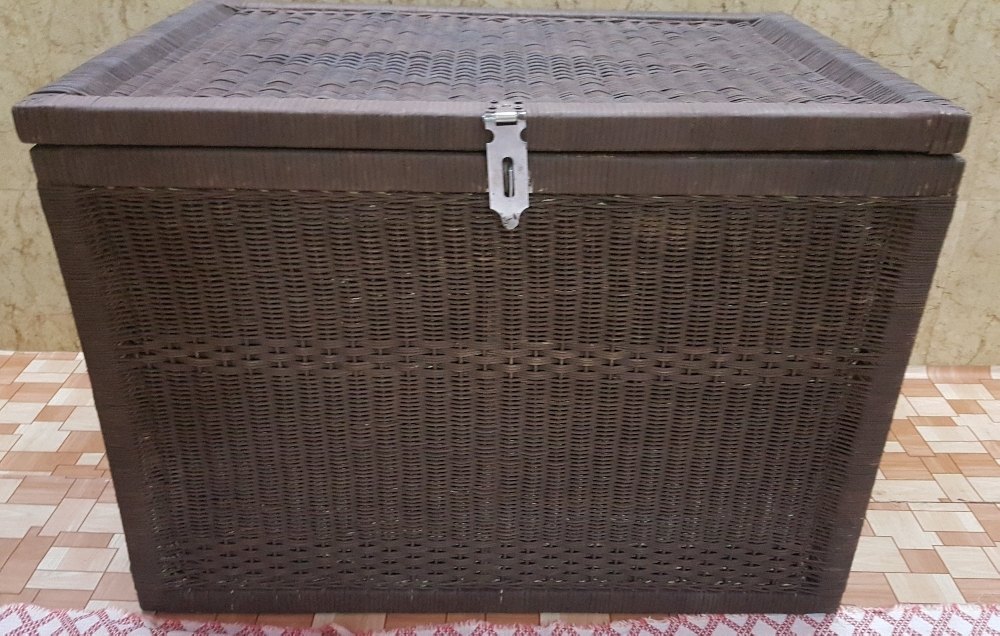 Dark Brown Wooden Cane Wire Wicker Laundry Box For Hotel Use