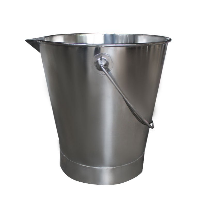 Miror Silver Steel Buckets, 1, Capacity: 15 Ltr