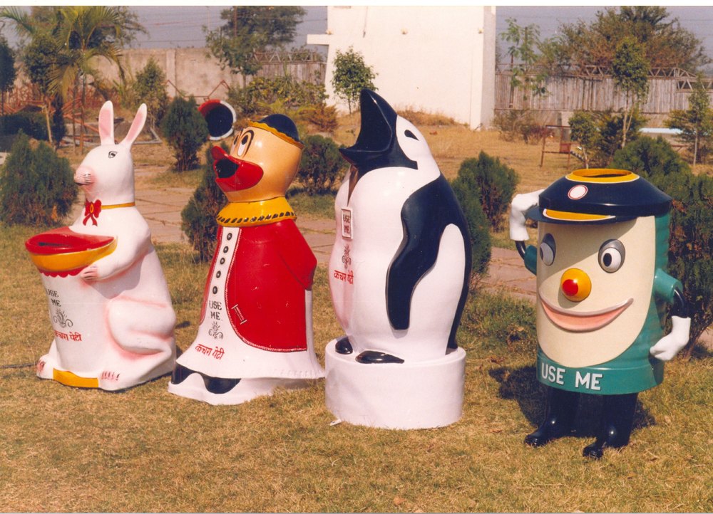 Standing FRP Animal Dustbin
